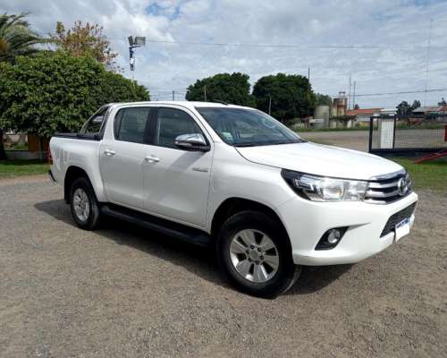 Pick UP Toyota Hilux 4X2 año 2017