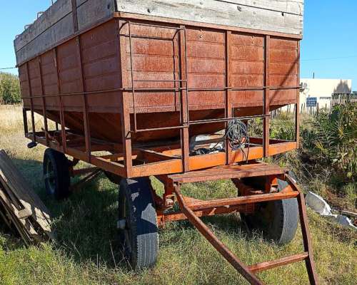Vendo Tolva 8 Toneladas