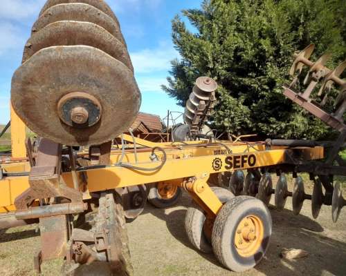 Rastra Desencontrada, Cele de 56 Alas Rebatibles