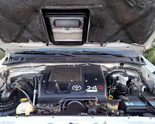 Toyota Hilux 2011 - SRV Automatica
