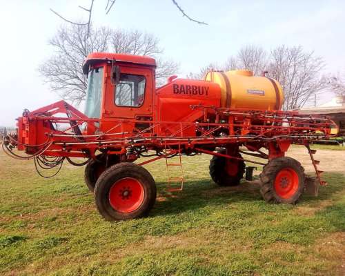 Barbuy de 2000lts, con Alas de 23mts