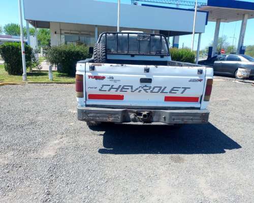 Pick UP. Chevrolet D20 Turbo Plus. año 1996.