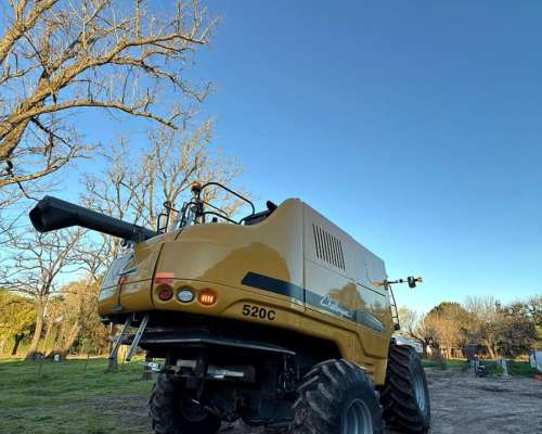 Cosechadora Challenger 520 2022 Excelente Estado