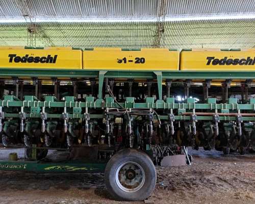 Sembradora Tedeschi Penta Funcional 31 a 20