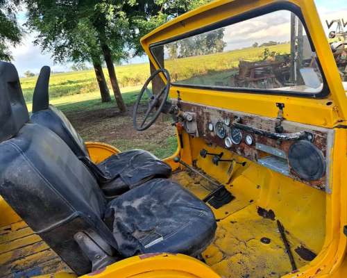 Vendo Jeep IKA Modelo 1961 año 1971 Funcionado Perfecto.