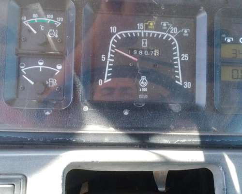 Tractor New Holland 165hp con Pala