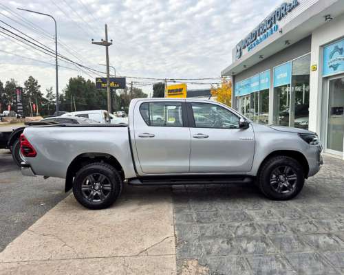 Toyota Hilux SRV 4X2 Automática (0 KM)