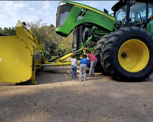 Jhon Deere 9460r con Pantalla Dogelman