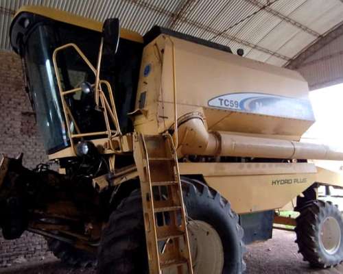 Cosechadora New Holland TC59