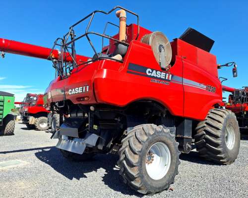 Cosechadora Case 7230 2015 - Plat 35 Pies - Doble Traccion