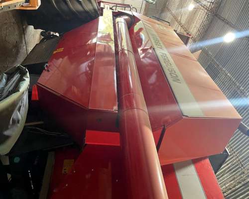 Massey Ferguson 34 Advanced 2011