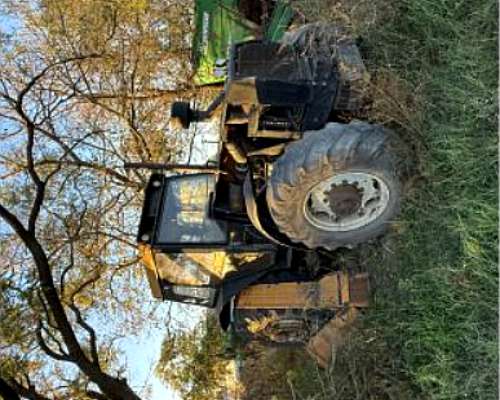 Tractores Doble Traccion Valtra 1380 Usado