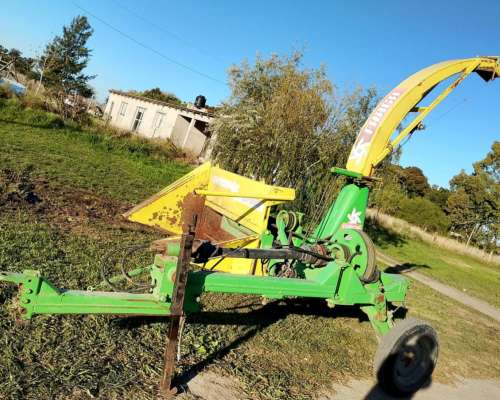 Picadora de Forrajes Fraga CNF 2352