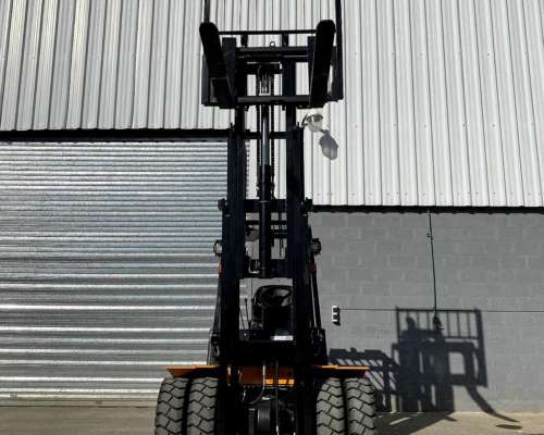 Autoelevador 3500kg 3.5 Toneladas Triple Torre 4.5m Duales