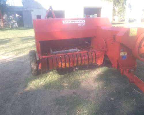 Enfardadadora Mainero Modelo 5700
