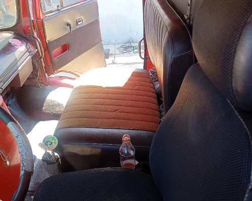 Camión Mercedes Benz 1114