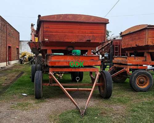 Tolva Semillera y Fertilizante 11 TN. Gimetal. Disponible