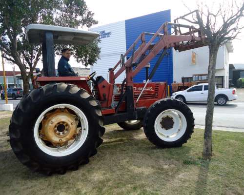 New Holland 110-90 Noble y Rendidor