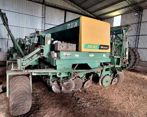 Sembradora Pierobon TD 21-36, Tres Arroyos