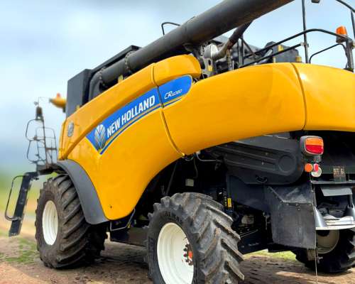 Cosechadora New Holland CR 6080