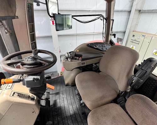 Case IH Magnum 290 - año 2013