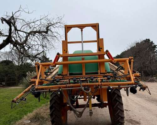Pulverizador Praba Andariego de 3000 Litros de 22 Metros