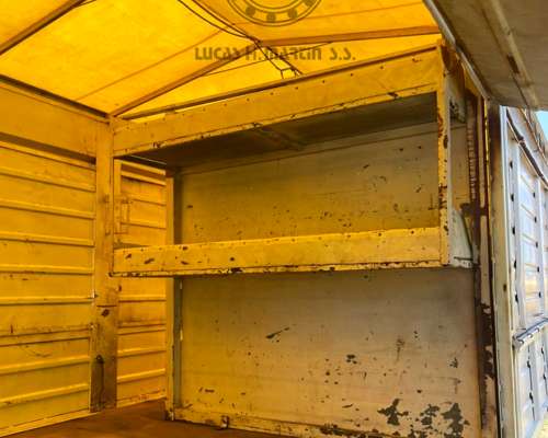 Carro Taller 5.30 X 2,20 X 1,90 con Instalación