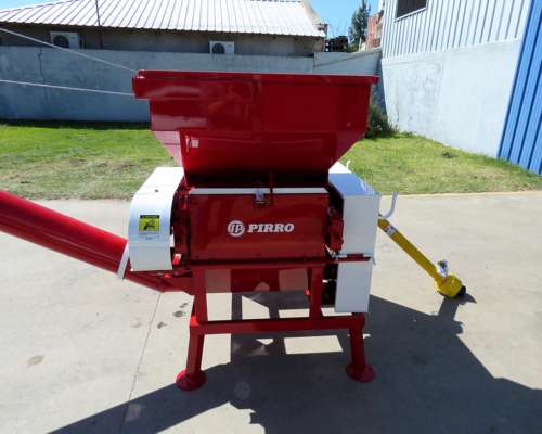 Quebradora de Cereales Estática para Mando Tractor - Pirro