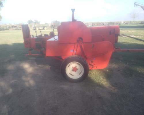 Enfardadadora Mainero Modelo 5700