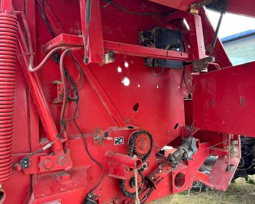 Enrolladora New Holland BR780