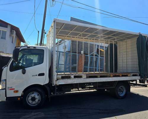 Camion Hino 300 616 Mod 2021