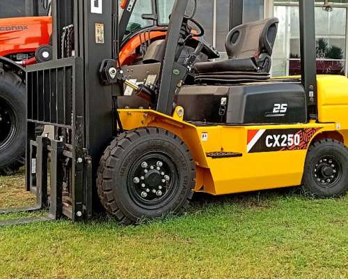 Autoelevador Sampi Conax CX250