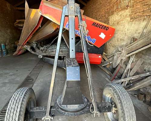 Cabezal Maicero Franco Fabril 11 a 52 - año 2012 - Usado.