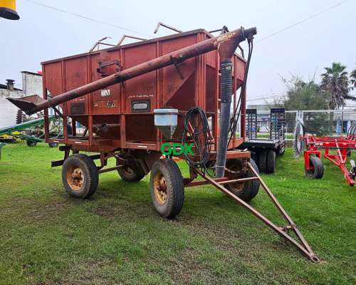 Tolva Semilleray Fertilizante C/chimango. 8tn Na-can. Contad