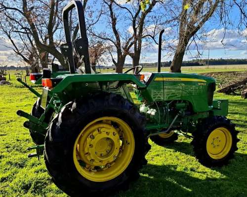 Tractor John Deere 5045d Doble Tracción 200hs de USO