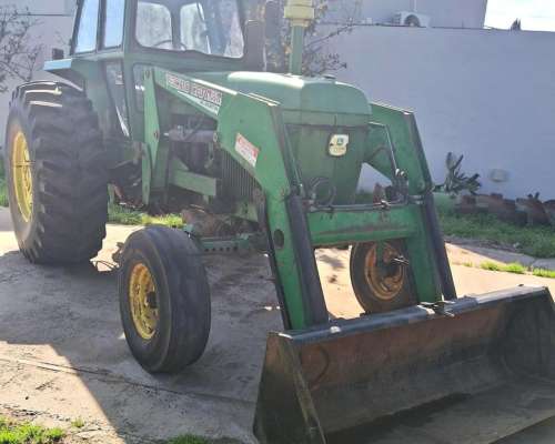 Tractor John Deere 4530 con Pala - Usado