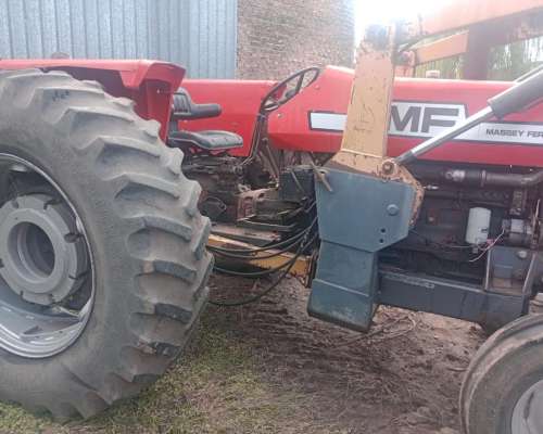 Tractor Massey Ferguson 1175 con Pala Frontal