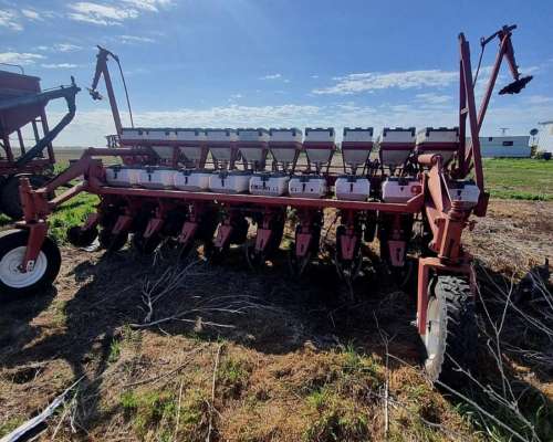 Sembradora Crucianelli Gringa III