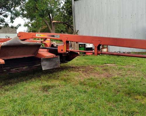 Segadora Hesston 1345 a Disco 3,6 M Usada año 2000