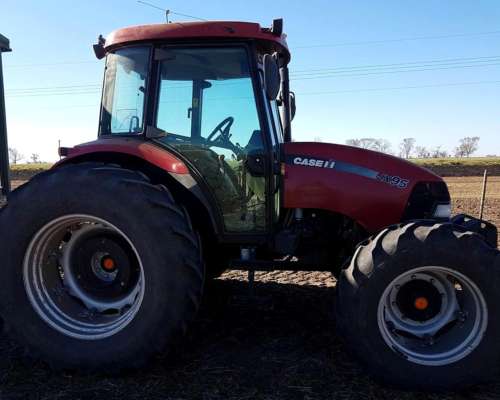 Tractor Case IH Farmall 95 JX 4X4 - año 2008