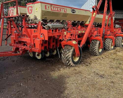 Sembradora Giorgi D10 de 36/19