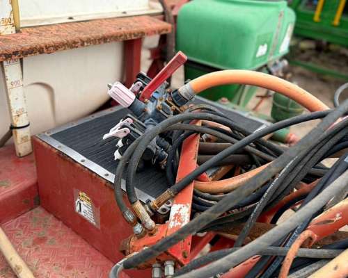 Pulverizador Osinaldi de 2000 Lts con 21 Mts de Botalon