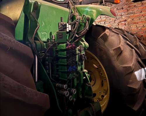 Tractor John Deere 8335r