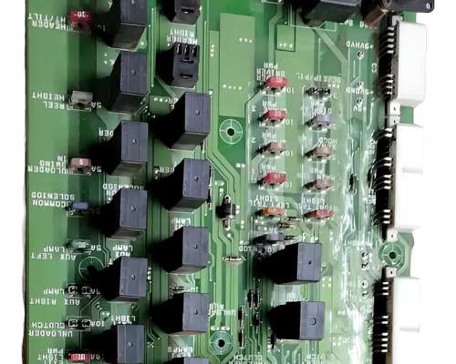 Placa Principal de Relay y Fusibles 9790 670