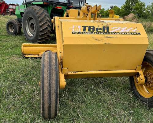 Niveladora Tbeh en muy Buen Estado