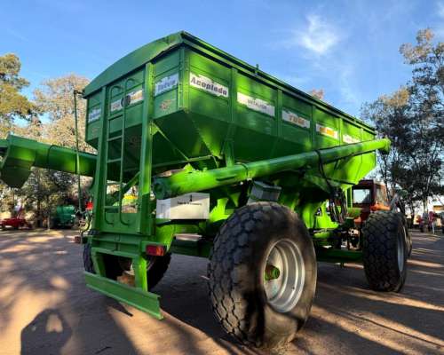 Comofra, Acoplado Tanque de 8,000 Lts