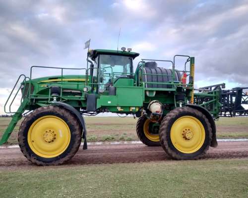 Pulverizadora John Deere 4730.