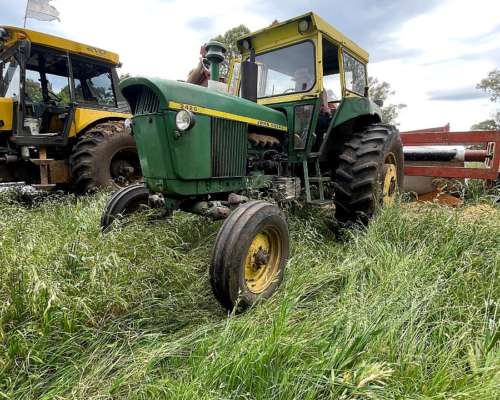 Tractor John Deere 2420
