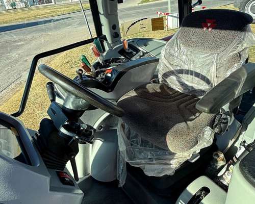 Tractor Massey Ferguson 7415, año 2016. 3.000 Hs