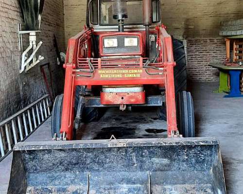 Massey Ferguson con Pala 1078